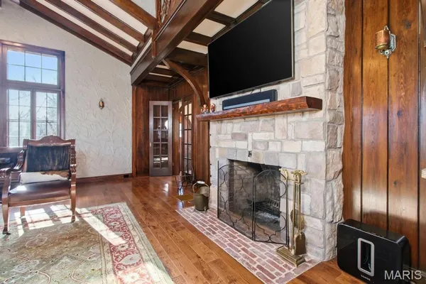 $795,000 | 335 Westwood Drive, Houston, MO 65483