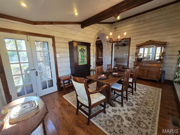 $795,000 | 335 Westwood Drive, Houston, MO 65483