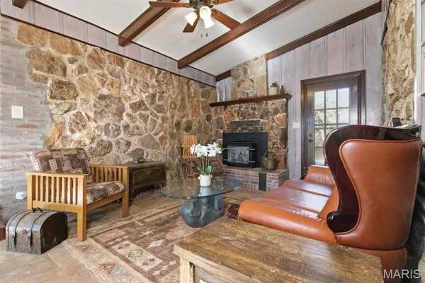 $795,000 | 335 Westwood Drive, Houston, MO 65483