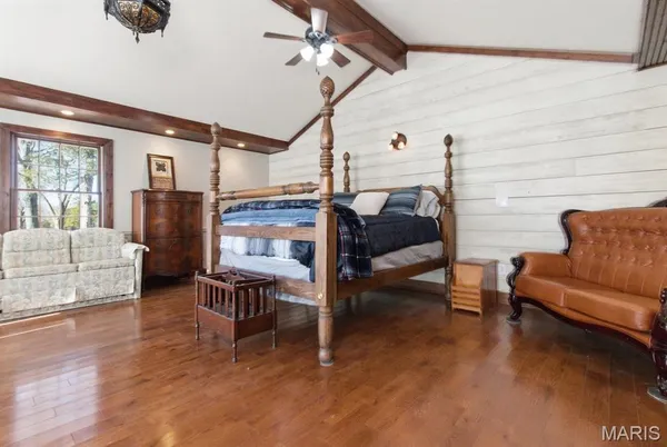 $795,000 | 335 Westwood Drive, Houston, MO 65483