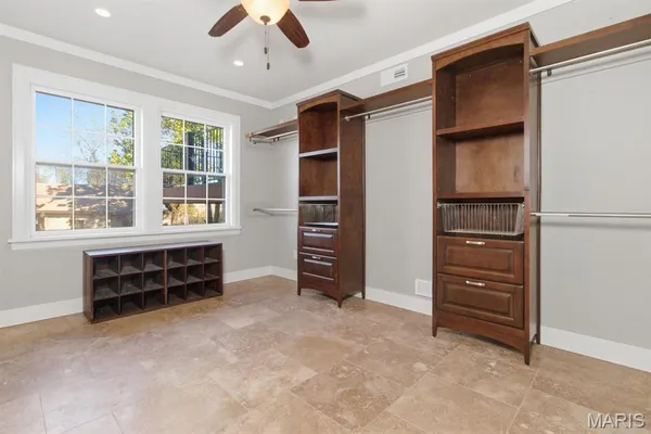 $795,000 | 335 Westwood Drive, Houston, MO 65483