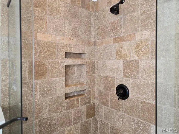 $795,000 | 335 Westwood Drive, Houston, MO 65483