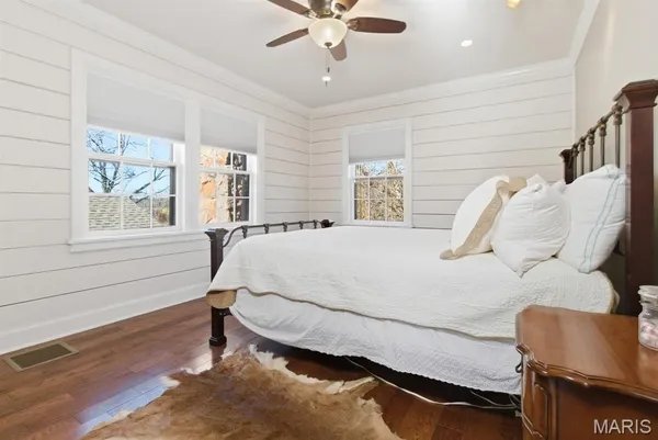 $795,000 | 335 Westwood Drive, Houston, MO 65483