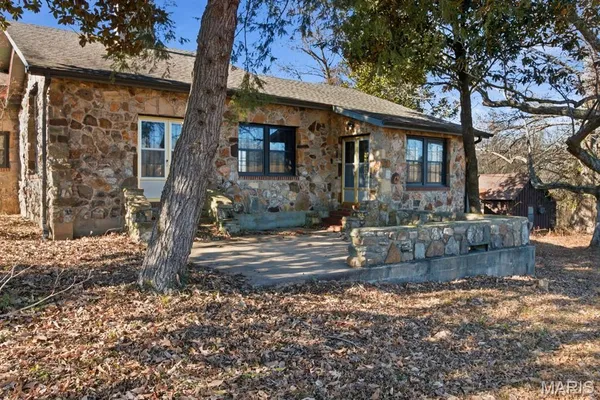 $795,000 | 335 Westwood Drive, Houston, MO 65483