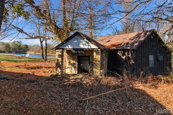 $795,000 | 335 Westwood Drive, Houston, MO 65483