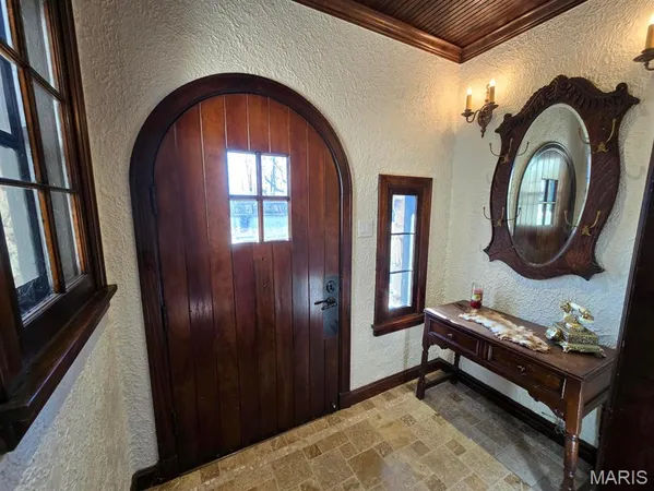 $795,000 | 335 Westwood Drive, Houston, MO 65483