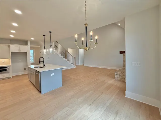 $779,900 | 301 Eminence Peak, Rydal, GA 30171