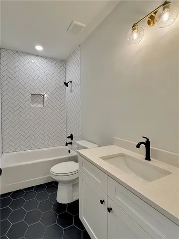 $779,900 | 301 Eminence Peak, Rydal, GA 30171