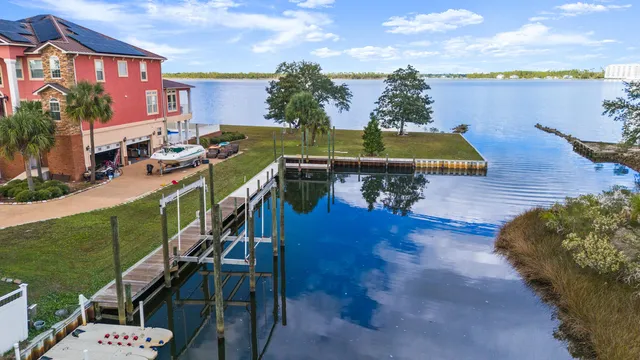 $2,390,000 | 107 Alabama Avenue, Lynn Haven, FL 32444