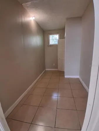 a close view of sink