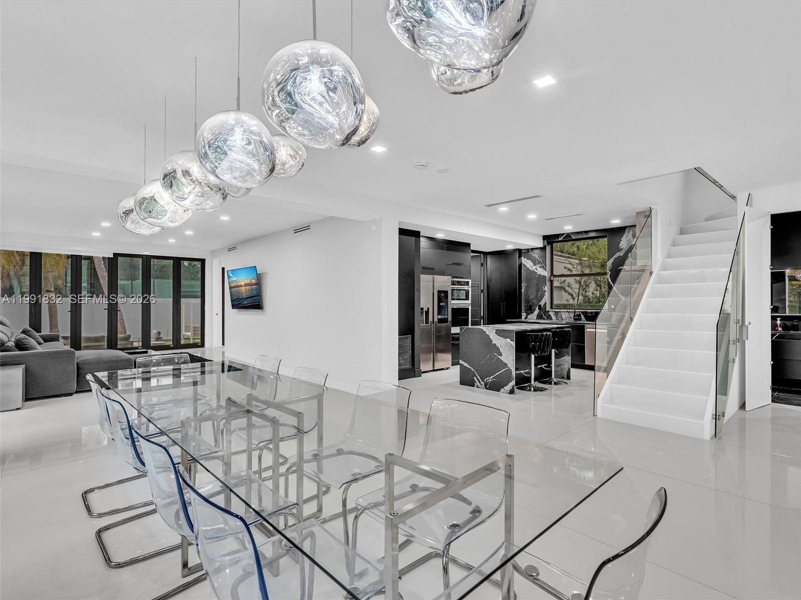 3010 Alton Road Miami Beach, FL 33140 - Photo 11 of 60