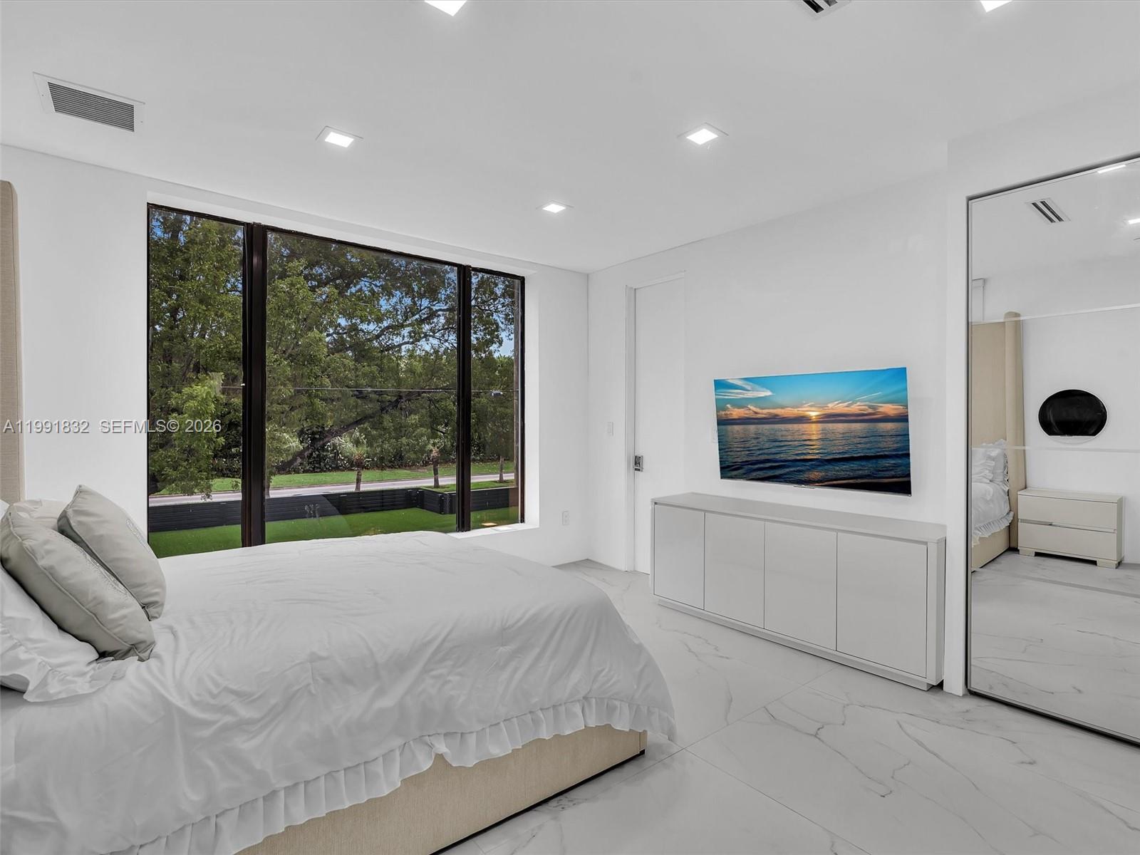 3010 Alton Road Miami Beach, FL 33140 - Photo 32 of 60