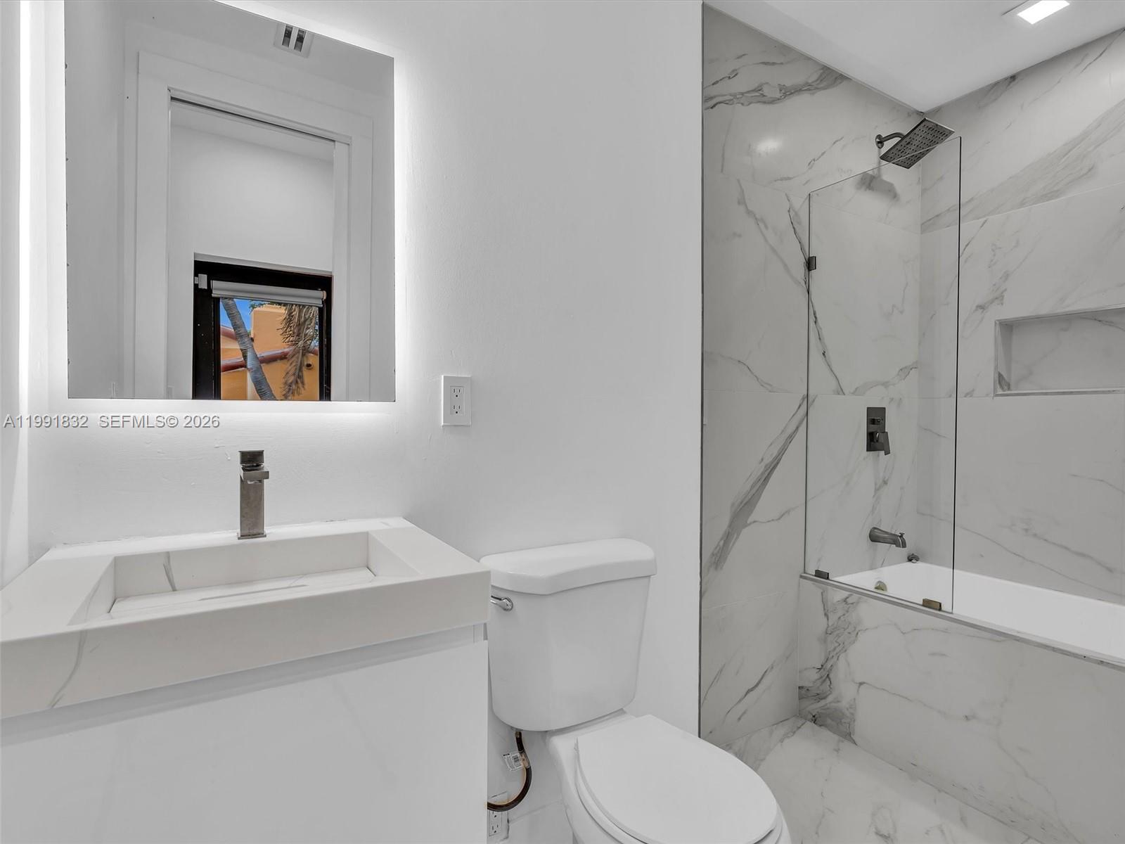 3010 Alton Road Miami Beach, FL 33140 - Photo 40 of 60