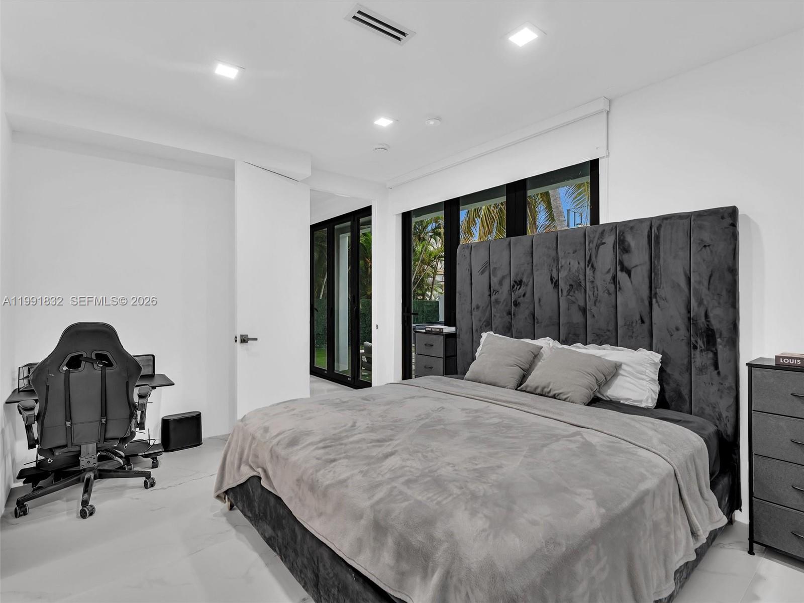 3010 Alton Road Miami Beach, FL 33140 - Photo 42 of 60