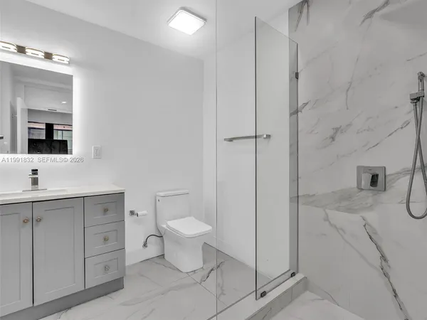 $17,900 | 3010 Alton Road, Miami Beach, FL 33140