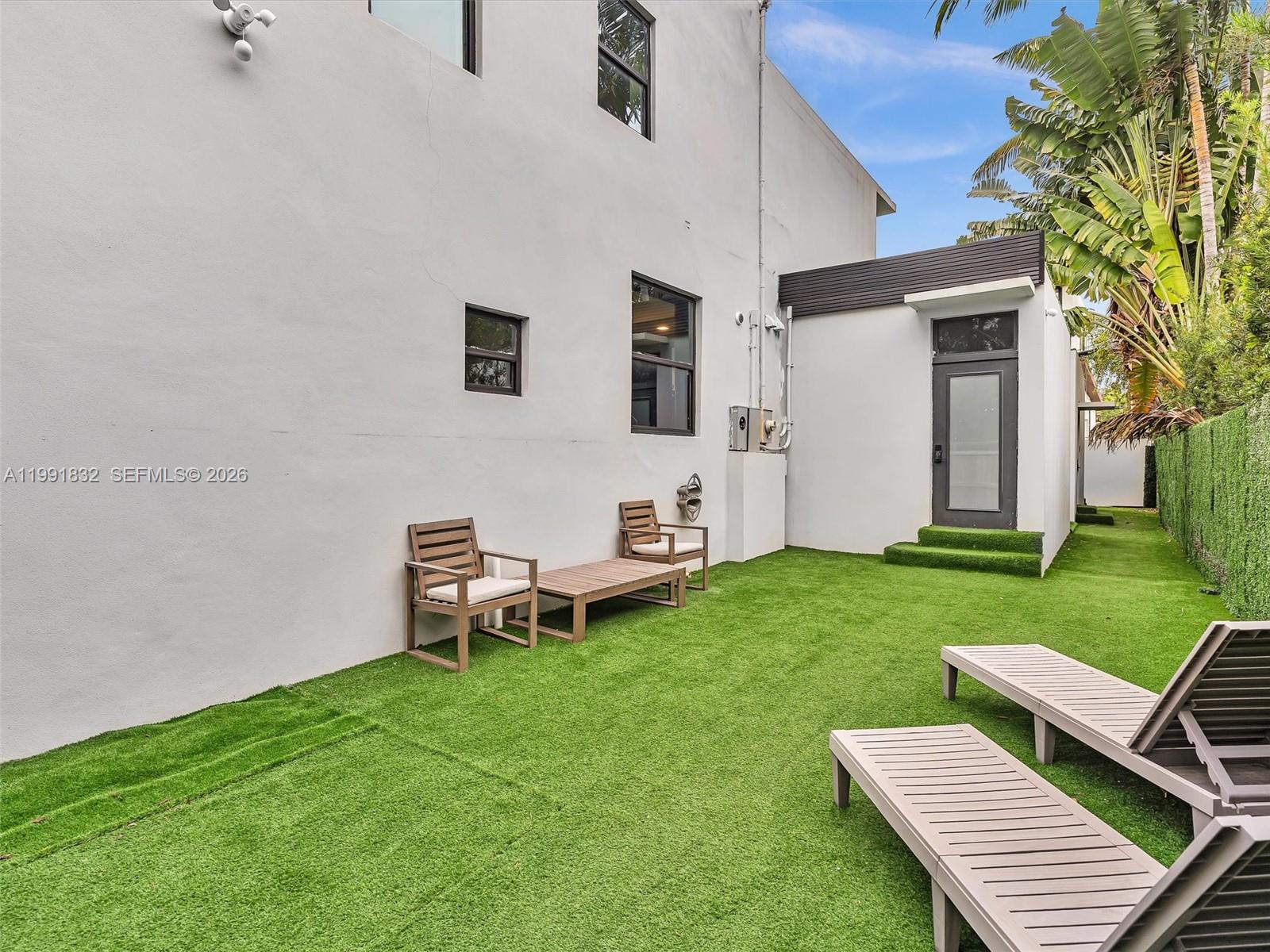 3010 Alton Road Miami Beach, FL 33140 - Photo 48 of 60