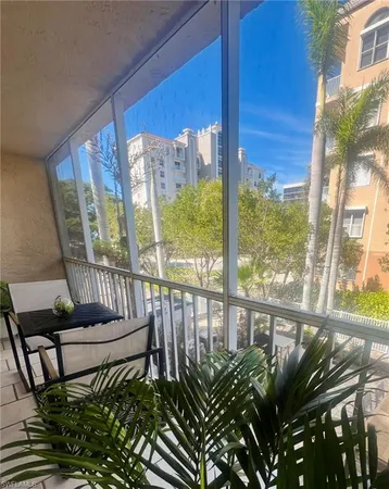 $10,000 | 9524 Gulf Shore Drive, Unit 2, Naples, FL 34108