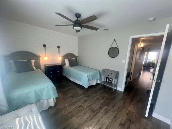 $10,000 | 9524 Gulf Shore Drive, Unit 2, Naples, FL 34108
