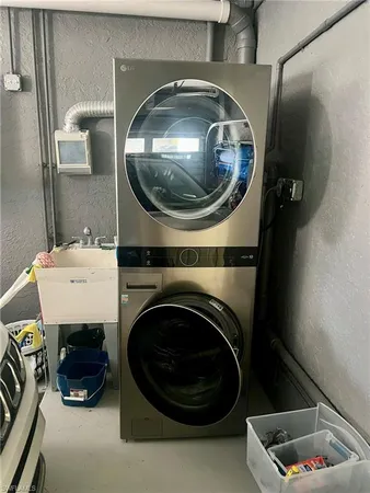 $10,000 | 9524 Gulf Shore Drive, Unit 2, Naples, FL 34108