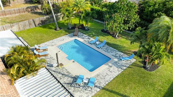 a view of an outdoor space and a yard