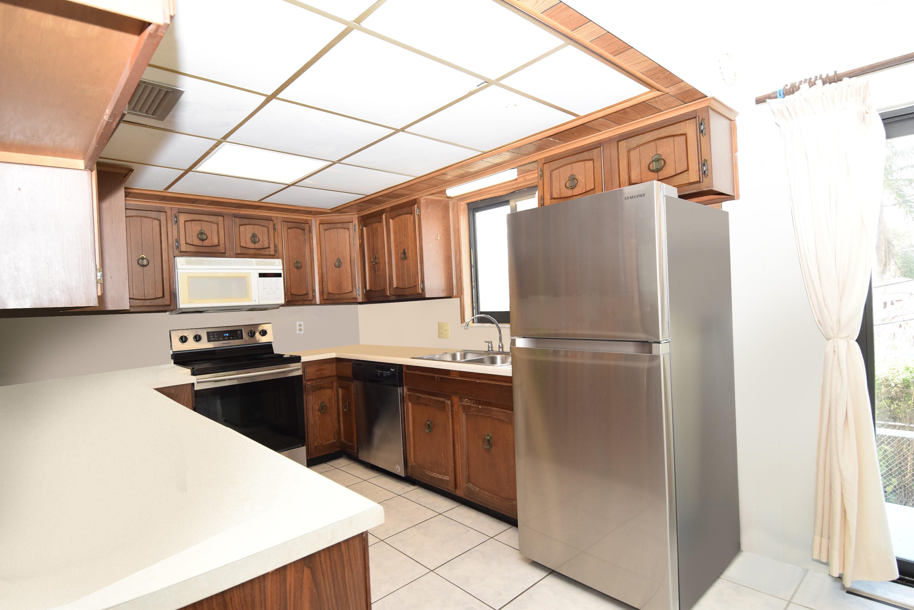 333 3rd Road Key Largo, FL 33037 - Photo 4 of 28 Kitchen