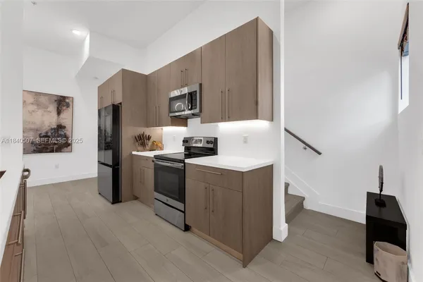 $520,000 | 4460 Northwest 8th Place, Plantation, FL 33317