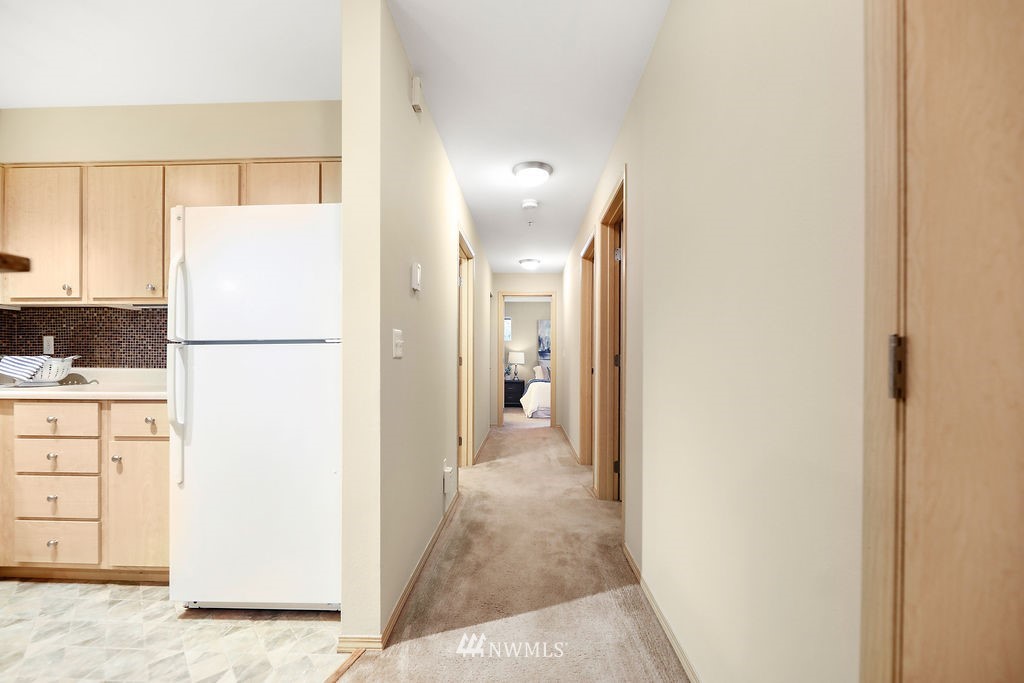 10733 Valley View Road, Unit C202 Bothell, WA 98011 - Photo 14 of 39