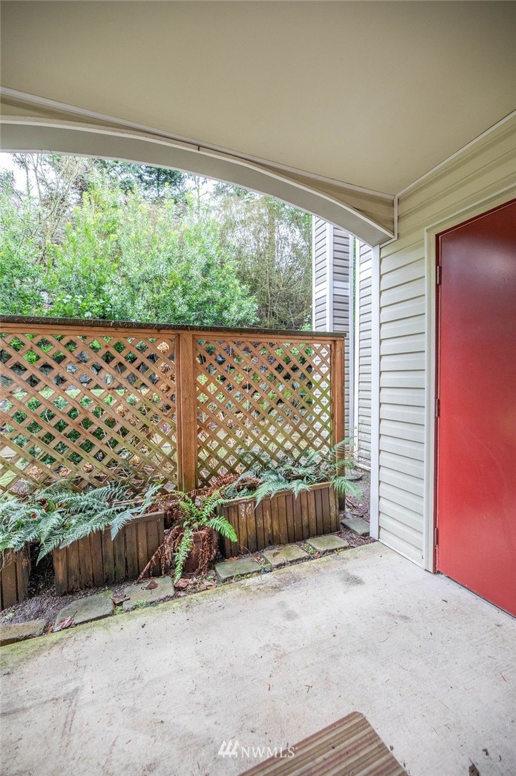10733 Valley View Road, Unit C202 Bothell, WA 98011 - Photo 32 of 39