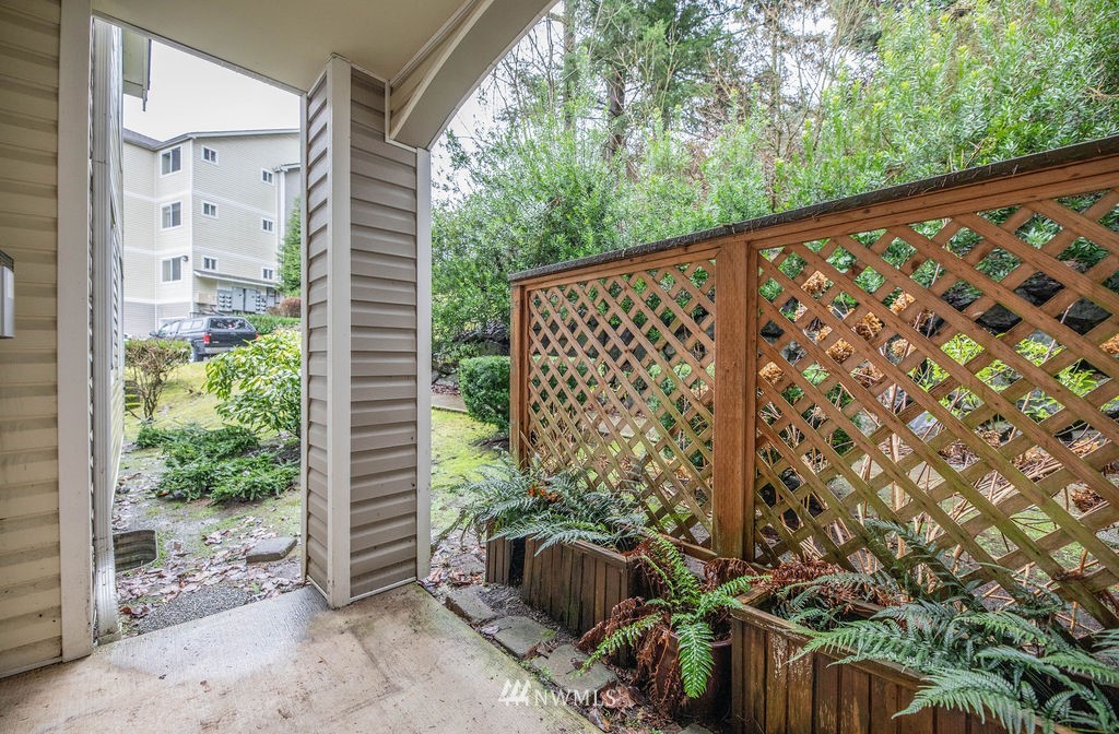 10733 Valley View Road, Unit C202 Bothell, WA 98011 - Photo 34 of 39