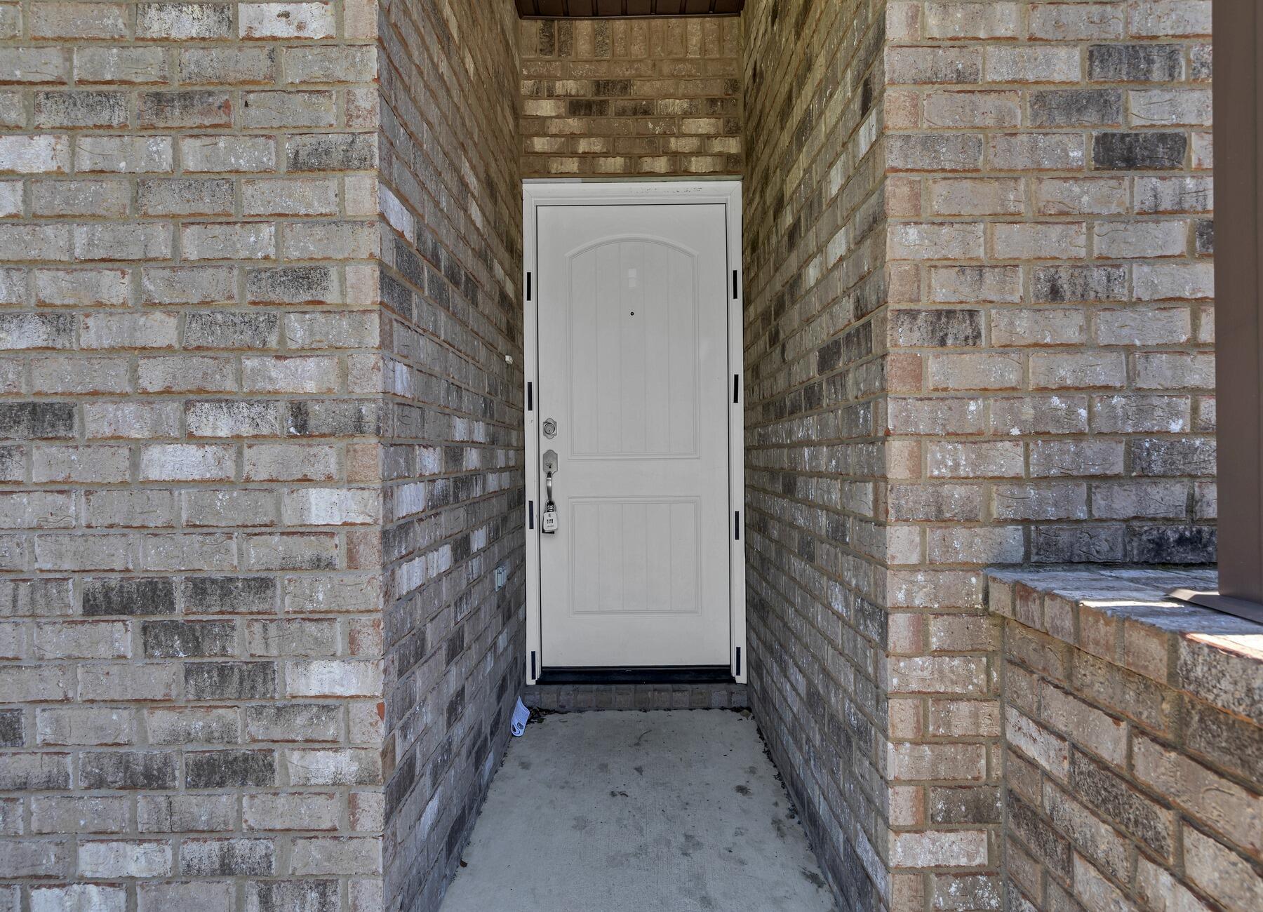 129 Fairway Drive Crestview, FL 32536 - Photo 2 of 30 a bathroom with a shower