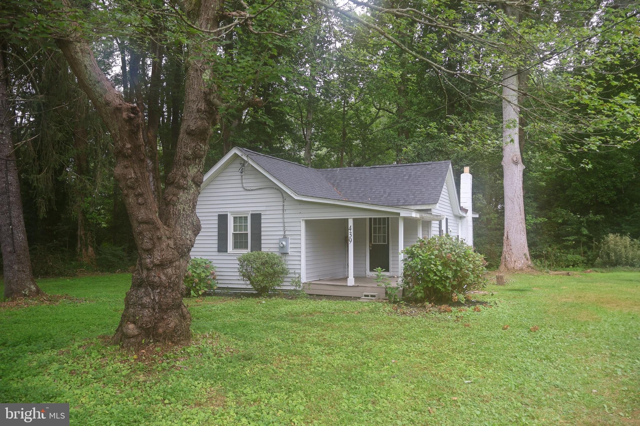 439 Peckatone Road Kinsale, VA 22488 - Photo 3 of 15 a front view of house with yard and green space