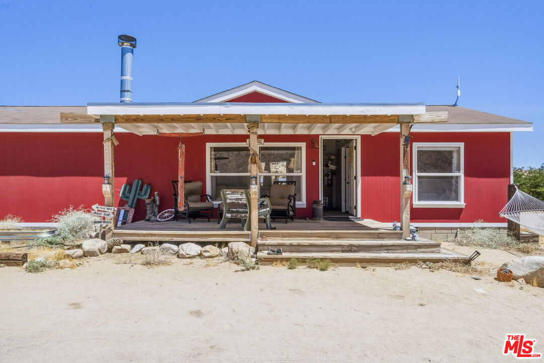 55616 Pipes Canyon Road Yucca Valley, CA 92284 - Photo 26 of 46