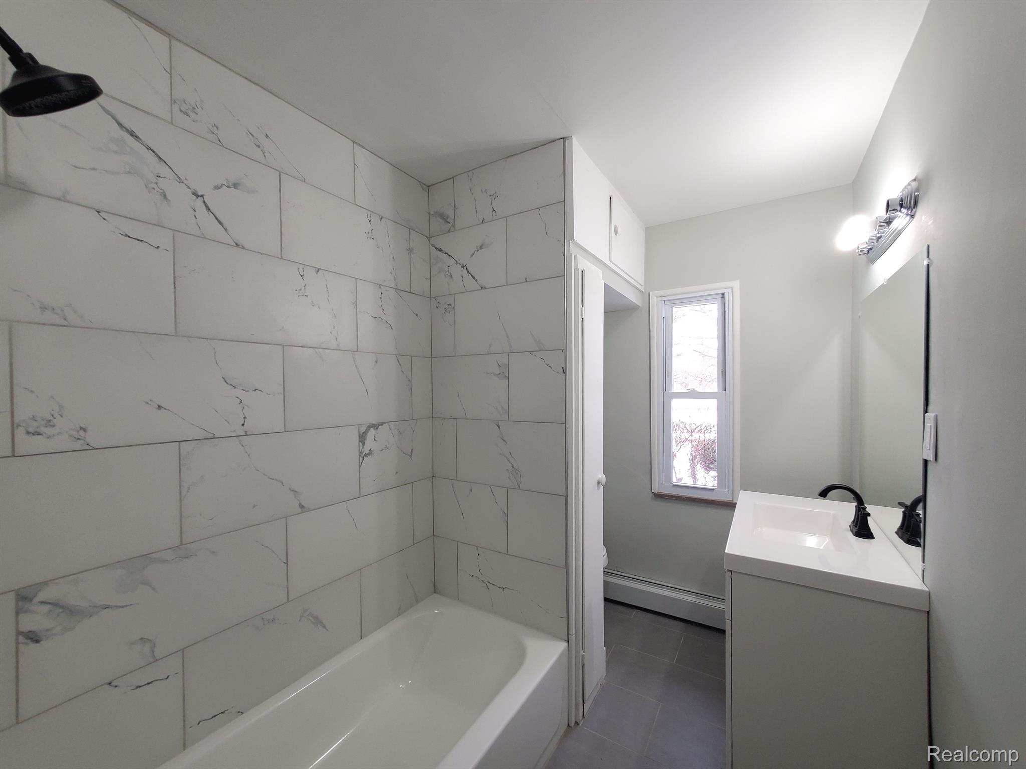 2101 Montclair Avenue Flint, MI 48503 - Photo 20 of 39 Gallery Image 20