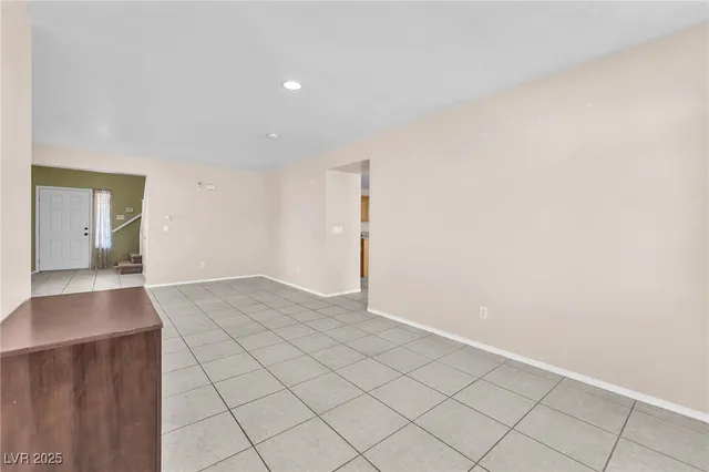 $2,500 | 2526 Begonia Valley Avenue, Henderson, NV 89074