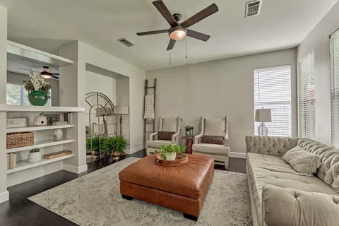 $460,000 | 23 Wintergrass Place, The Woodlands, TX 77382