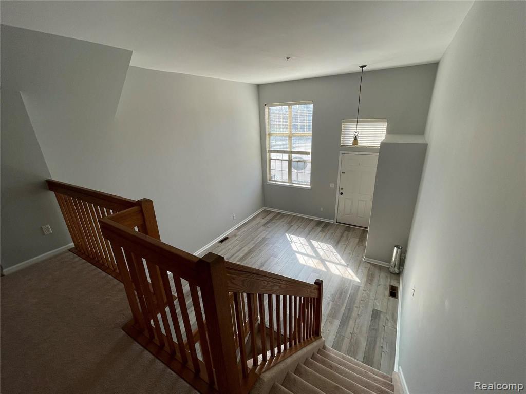 4326 Maple Street Dearborn, MI 48126 - Photo 6 of 31