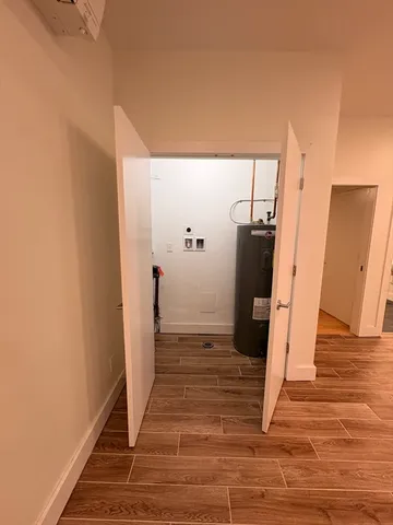 $1,950 | 245 Norwell Street, Unit 1, Boston, MA 02124