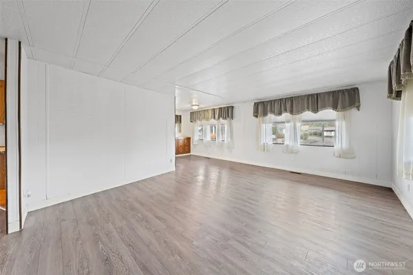 $75,000 | 1402 22nd Street Northeast, Unit 27, Auburn, WA 98002