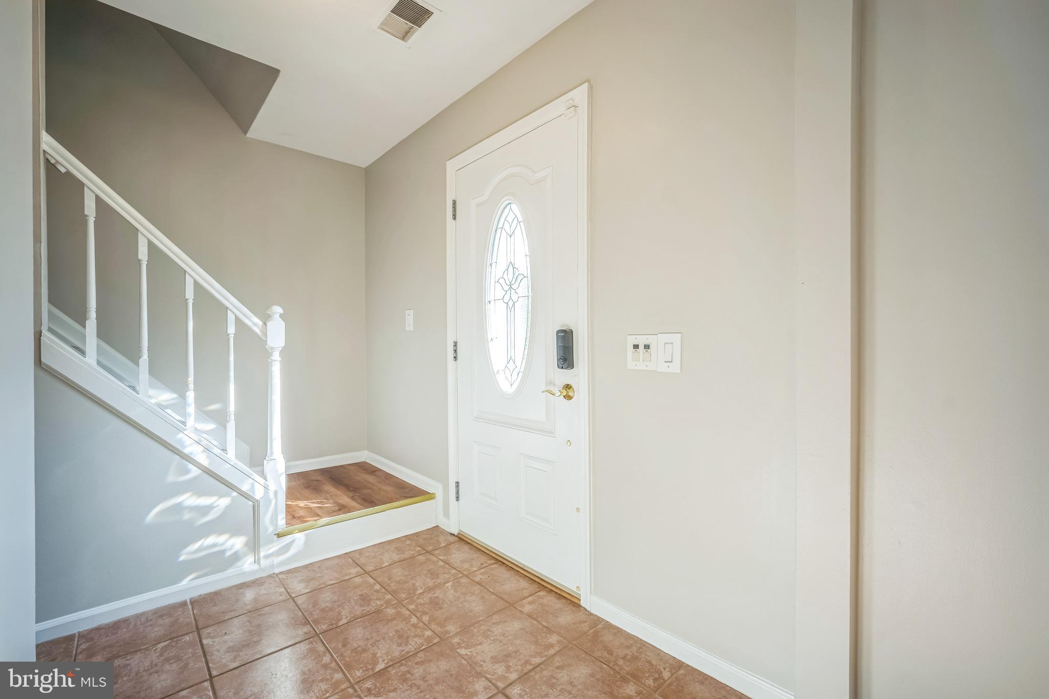 14801 Basingstoke Loop Centreville, VA 20120 - Photo 5 of 30