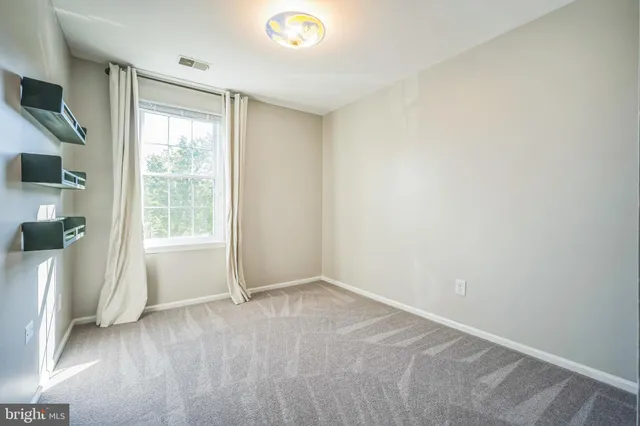 $2,650 | 14801 Basingstoke Loop, Centreville, VA 20120