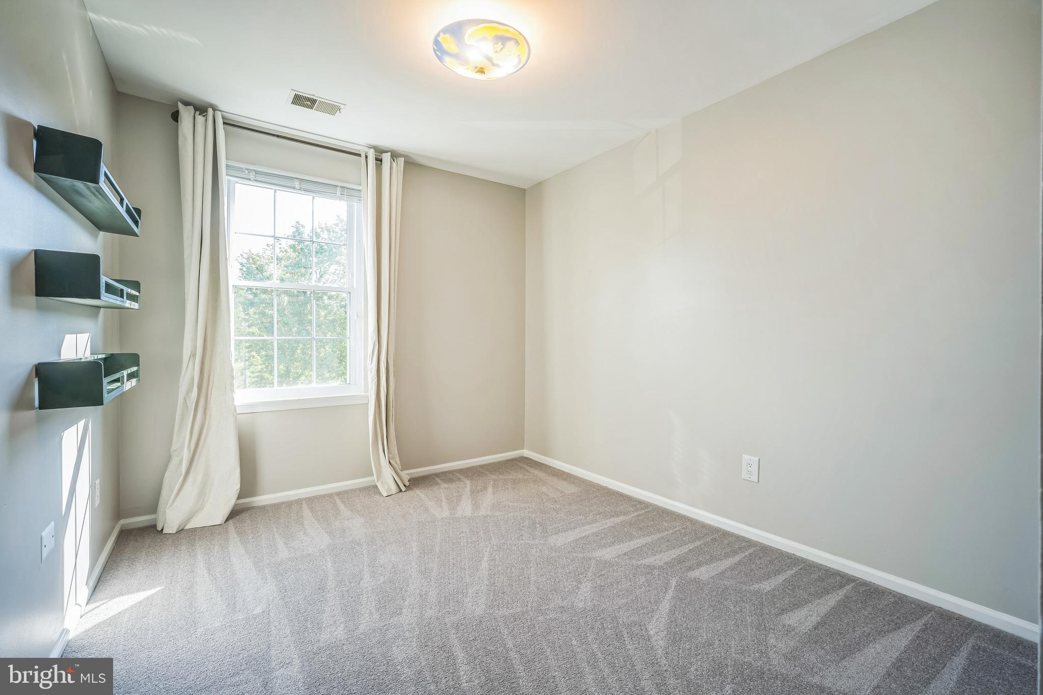 14801 Basingstoke Loop Centreville, VA 20120 - Photo 10 of 30