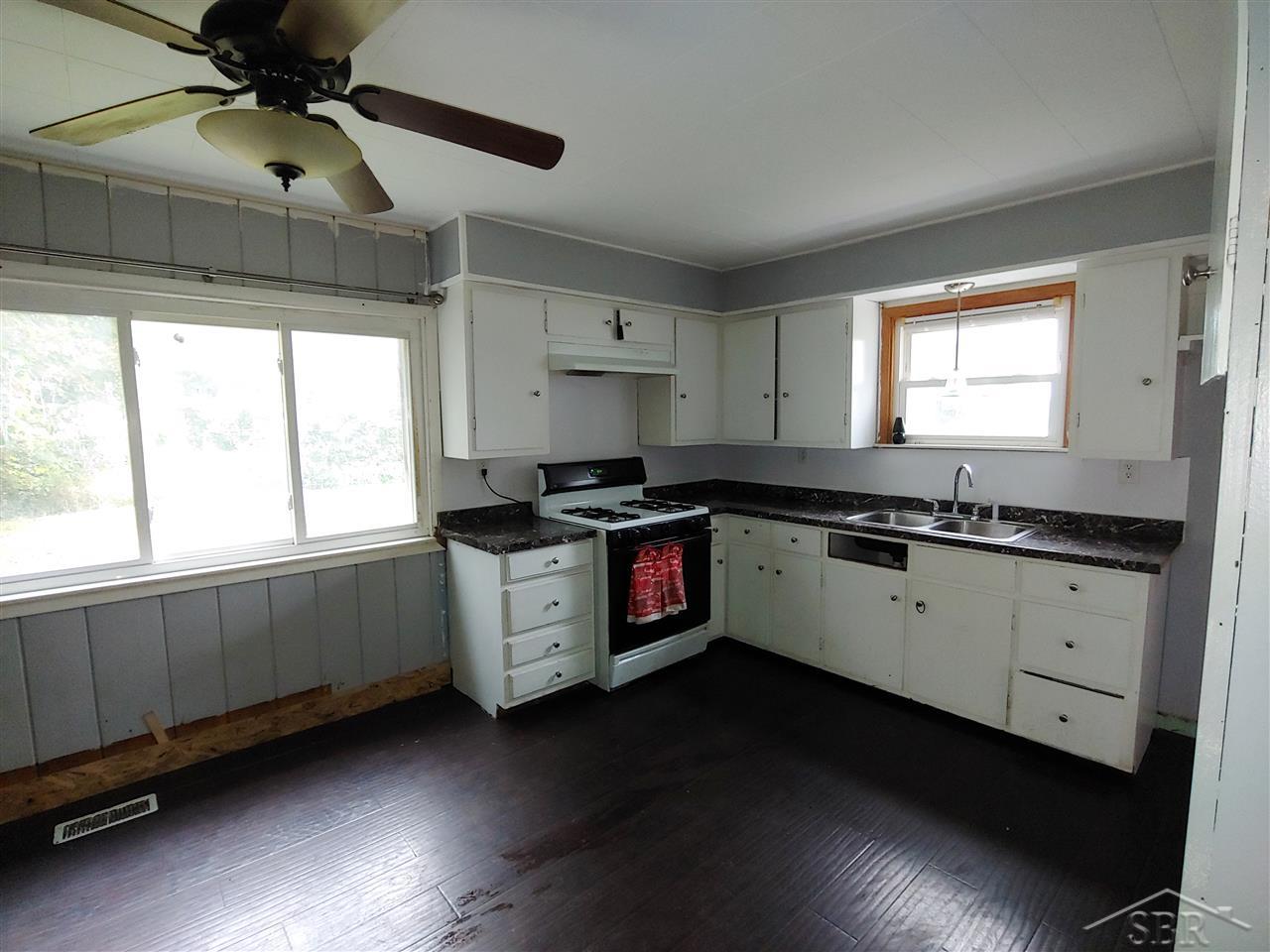 1655 Verne Road Burt, MI 48417 - Photo 9 of 22 31394673-8.JPG