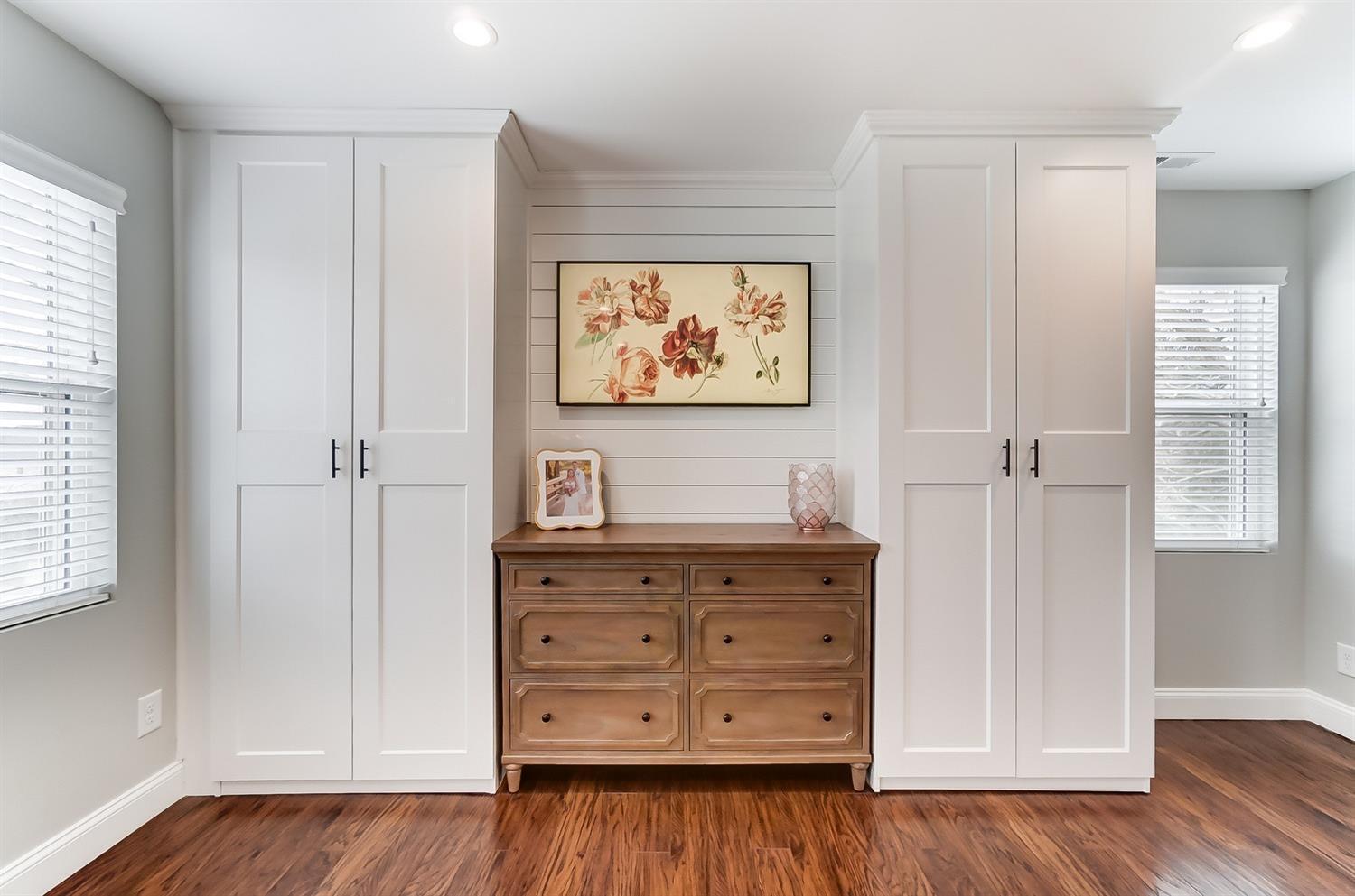 1079 Asbury Road Cincinnati, OH 45255 - Photo 21 of 50 Gallery Image 21