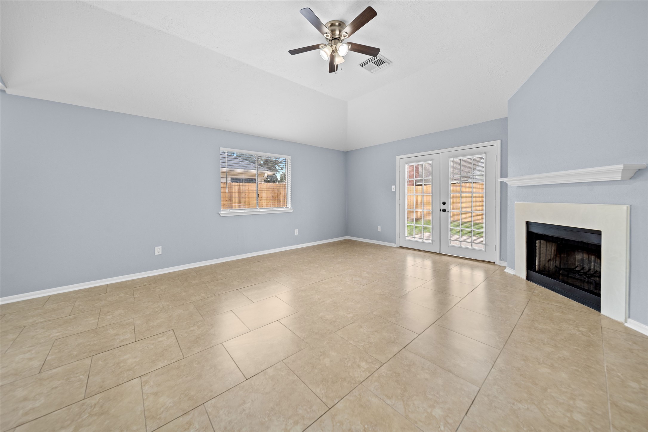 6627 Greenhouse Road Katy, TX 77449 - Photo 9 of 23 Living room
