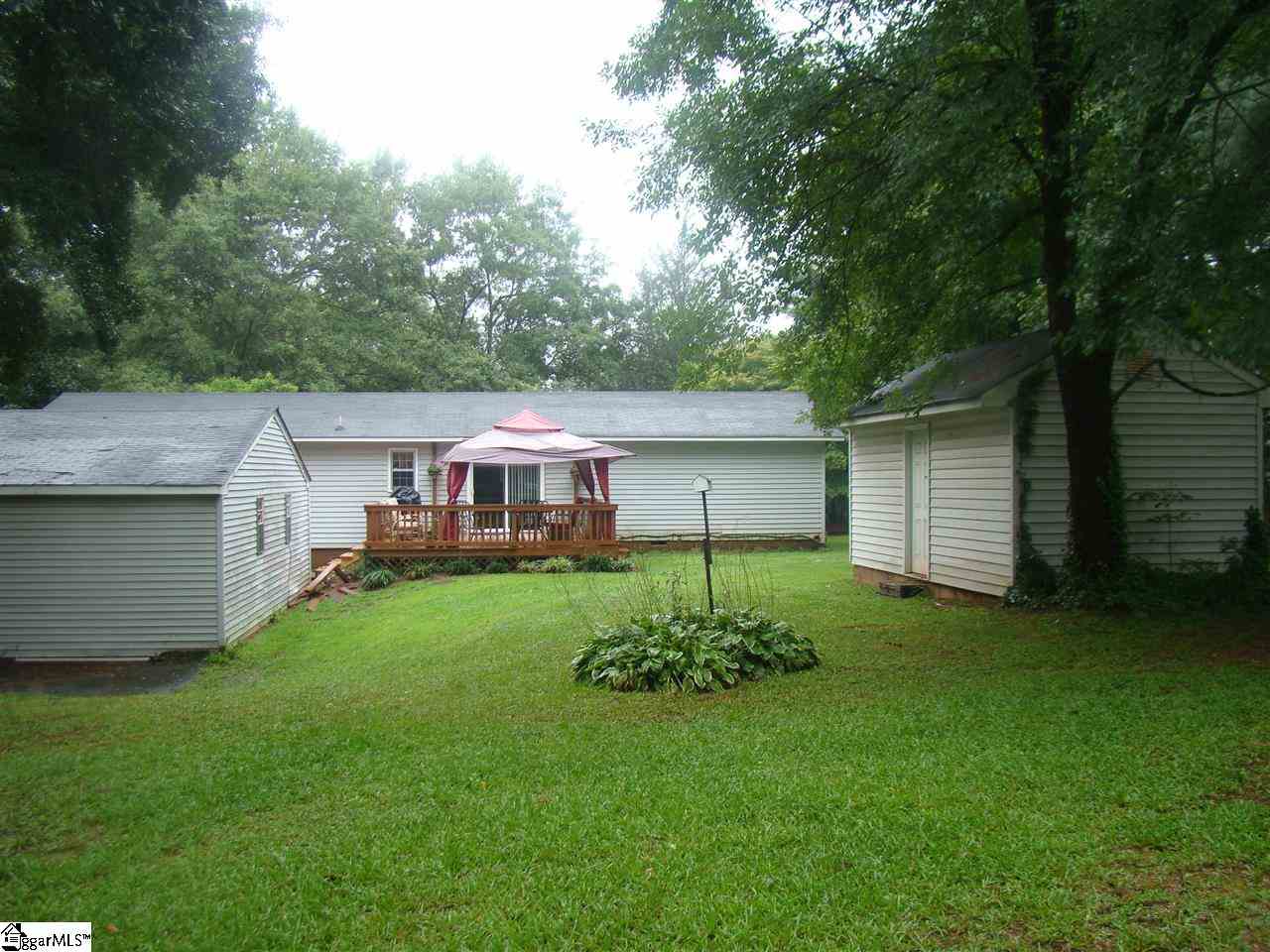 202 West Gap Creek Road Greer, SC 29651 - Photo 5 of 15