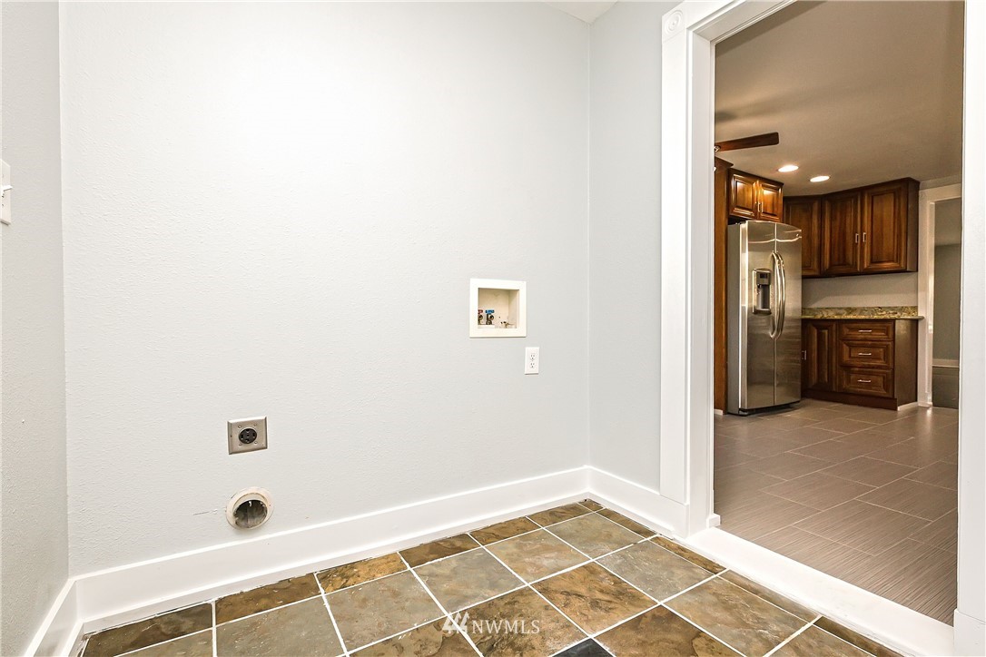 4133 Harris Road Southeast Port Orchard, WA 98366 - Photo 19 of 23 Gallery Image 19
