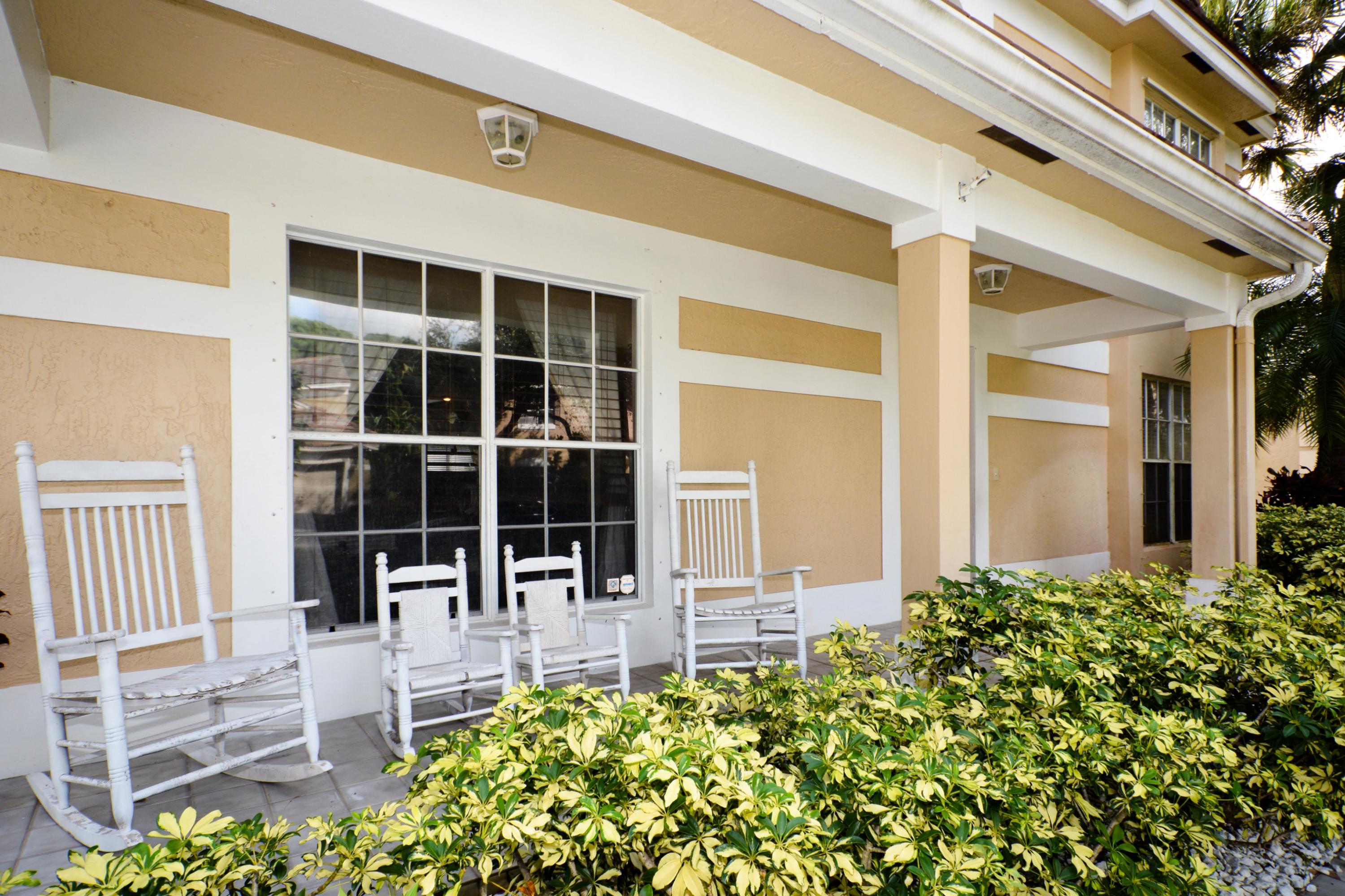 1711 Fern Forest Place Delray Beach, FL 33445 - Photo 4 of 35 SMP_6753