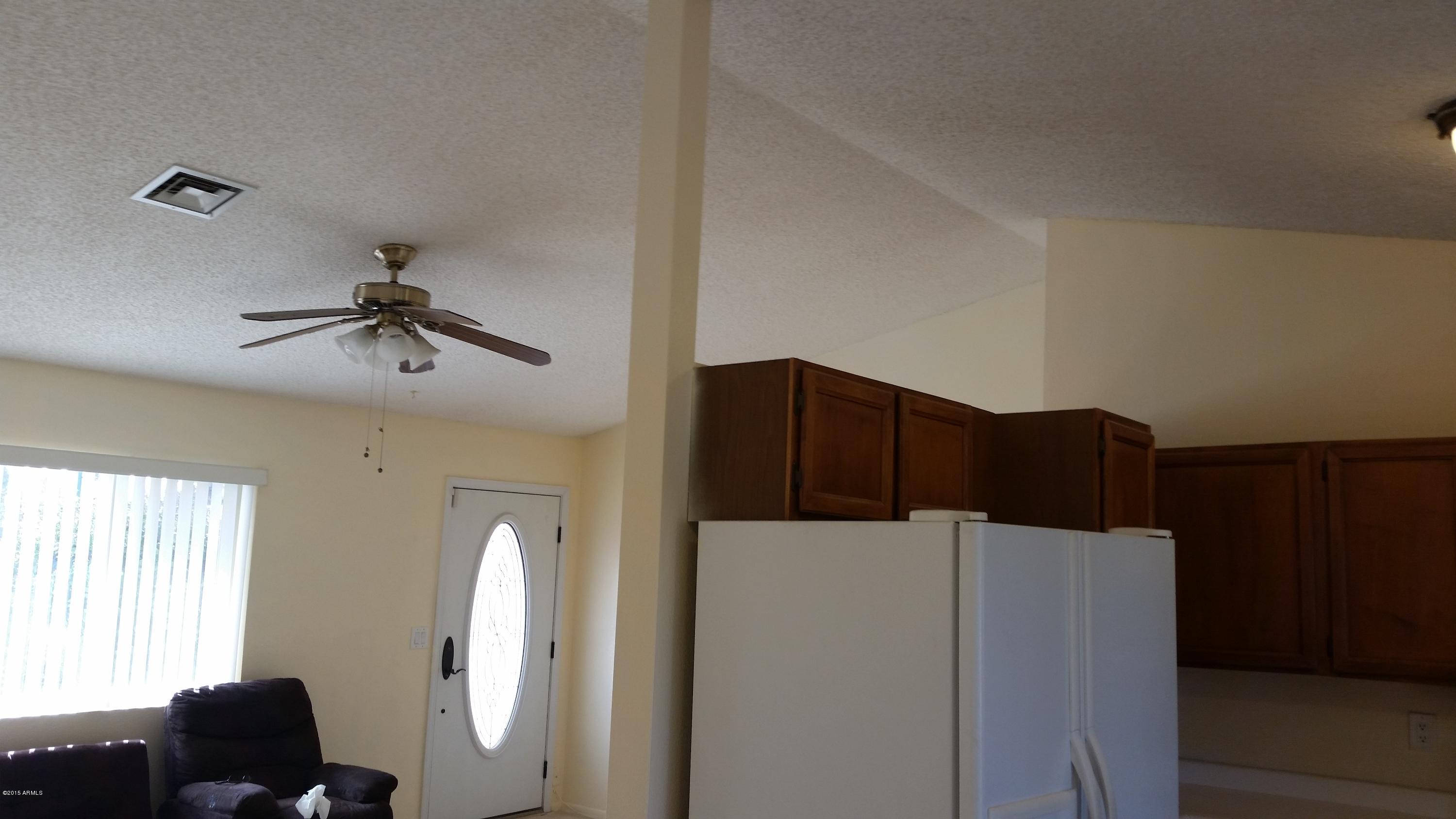 1840 West Utopia Road Phoenix, AZ 85027 - Photo 18 of 22 Vaulted Ceilings!