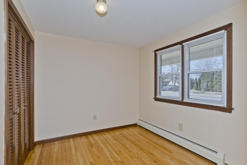 239 Porter Road East Longmeadow, MA 01028 - Photo 20 of 42 Gallery Image 20