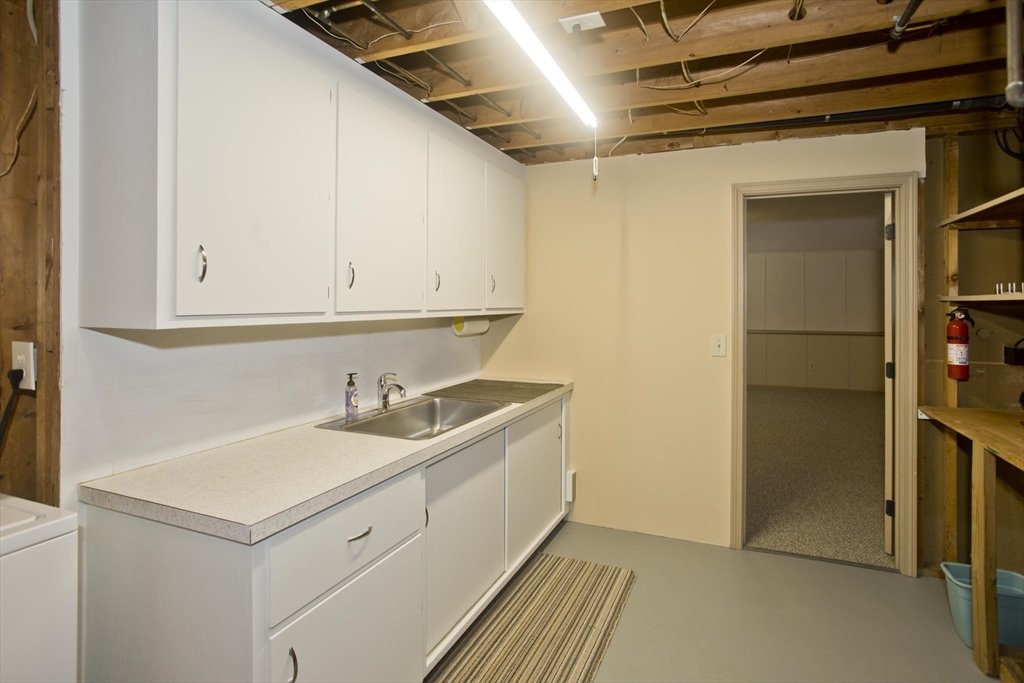 239 Porter Road East Longmeadow, MA 01028 - Photo 31 of 42 Gallery Image 31